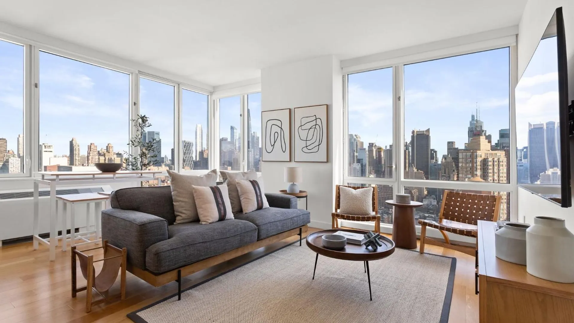 Stunning Luxe 1Bd 1Bath Apt New York Apartment